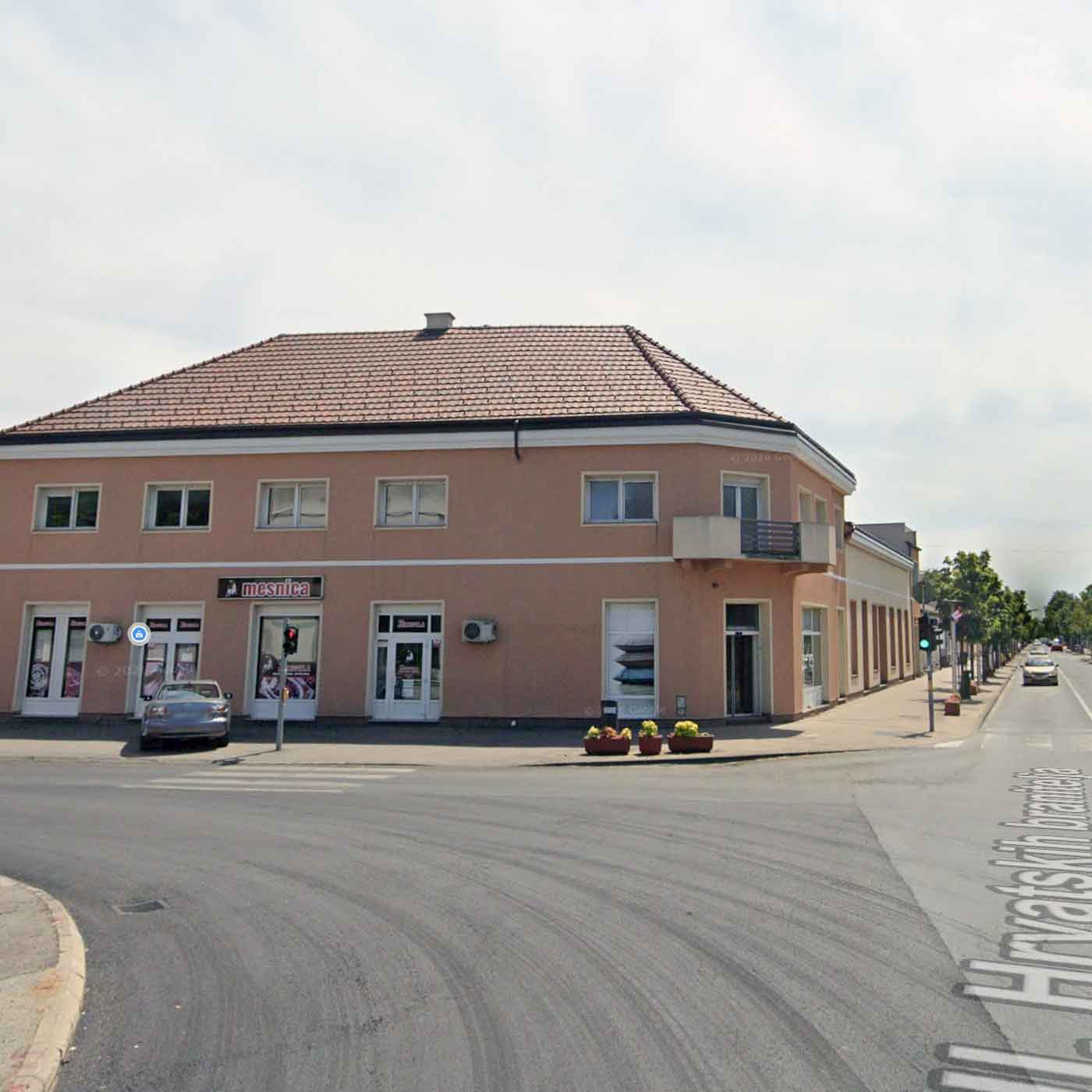 Izlog poslovnice Bingula u Kutini